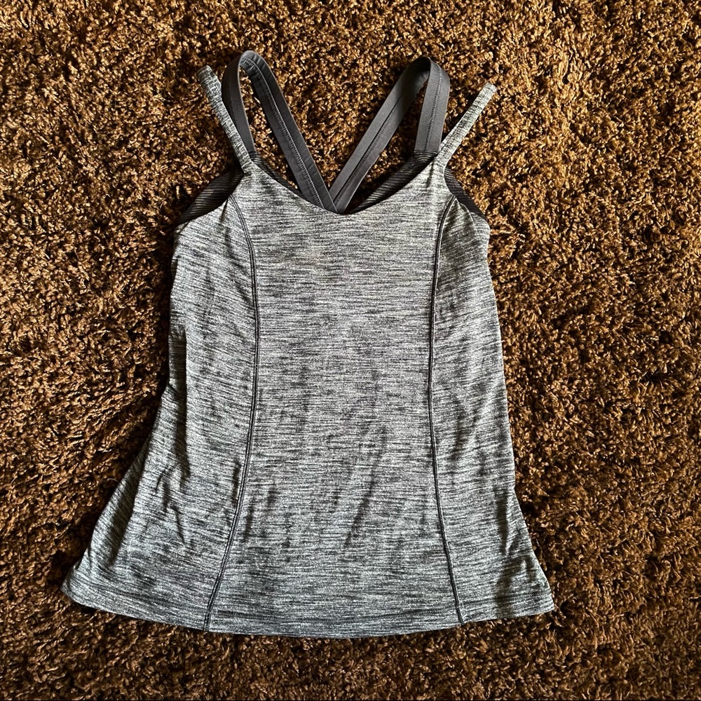 Lululemon Athletica Criss-cross tank top in size 6